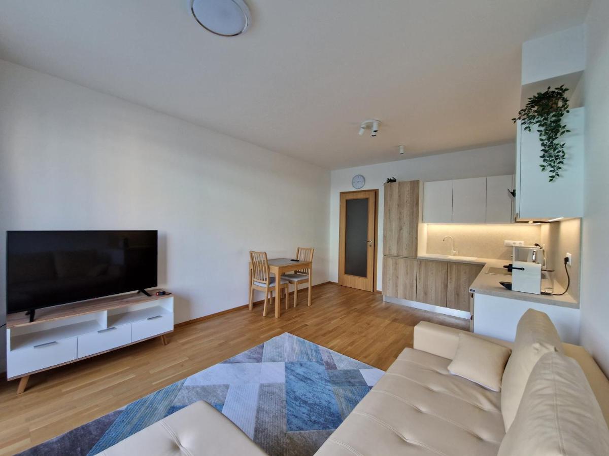 Vltava Apartments Praha Bagian luar foto