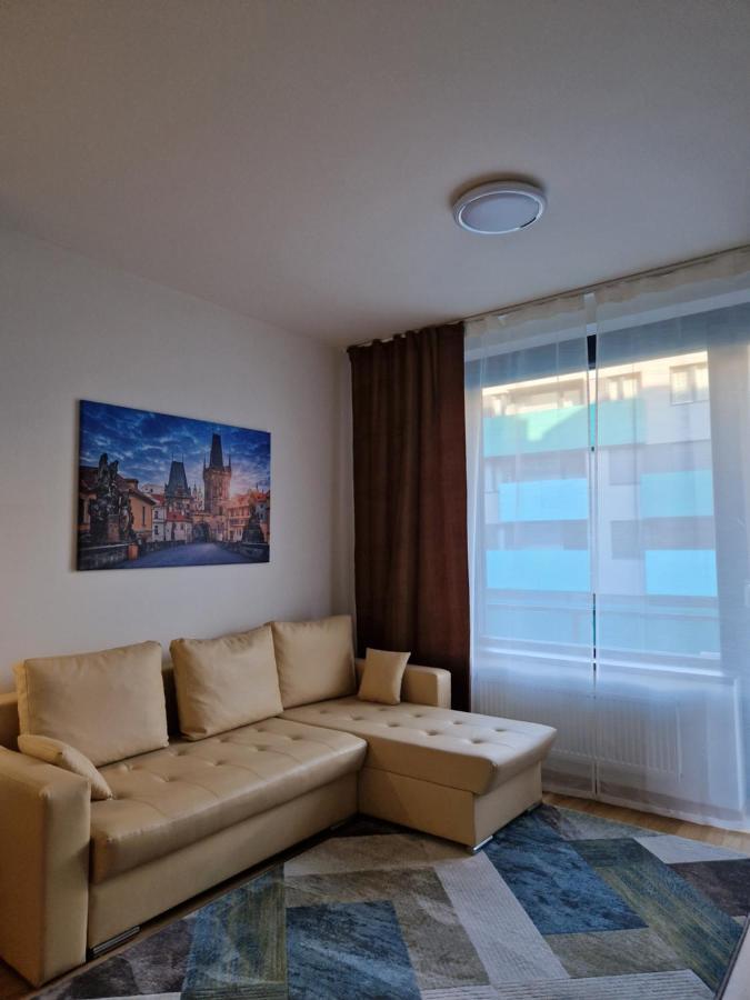 Vltava Apartments Praha Bagian luar foto