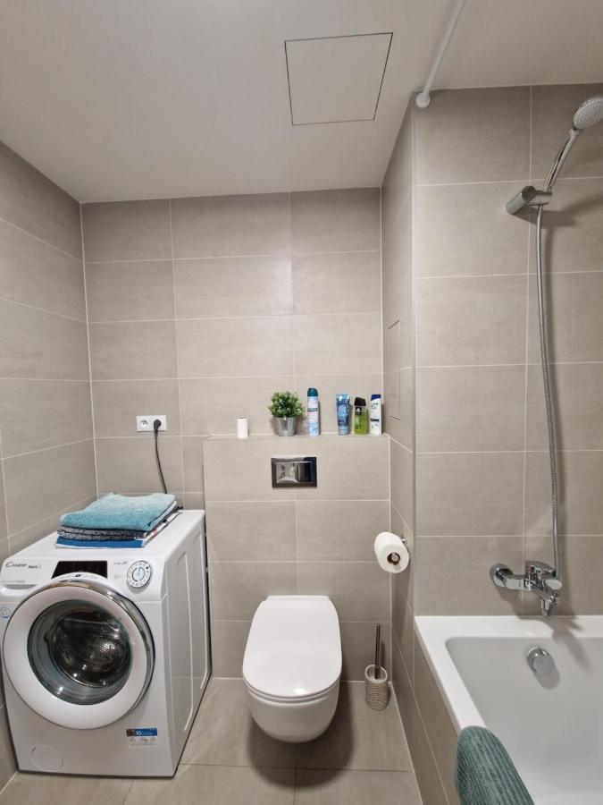Vltava Apartments Praha Bagian luar foto