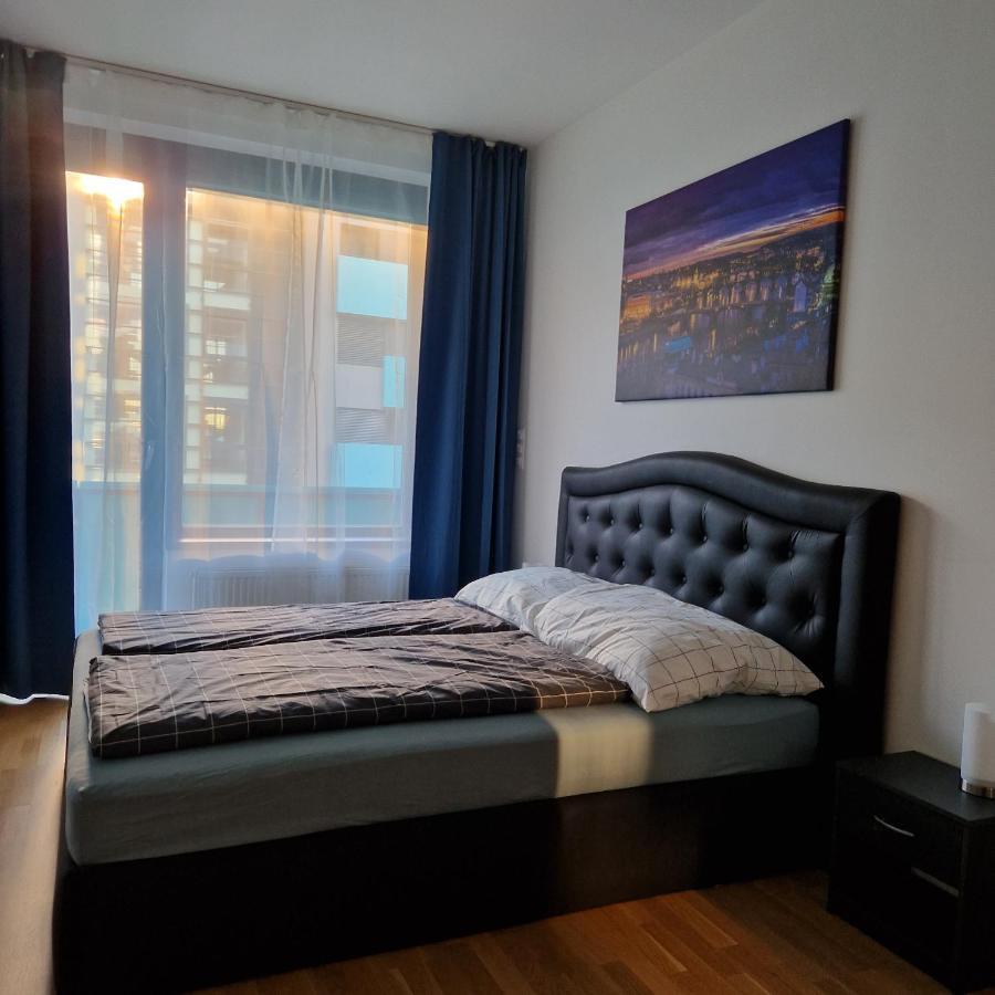 Vltava Apartments Praha Bagian luar foto